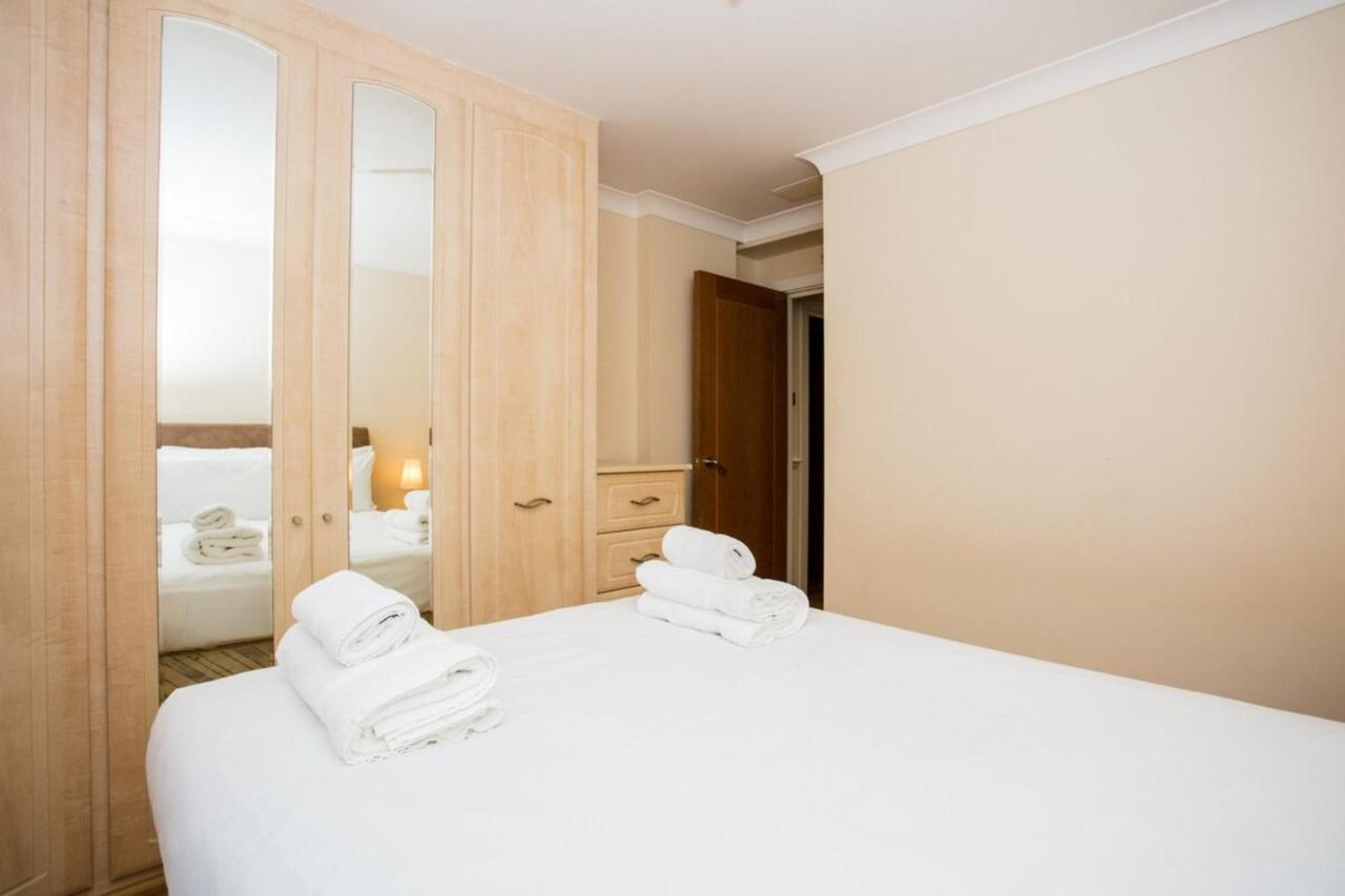 1 Bedroom Apartment On The Riverbank Near St Paul'S Londýn Exteriér fotografie