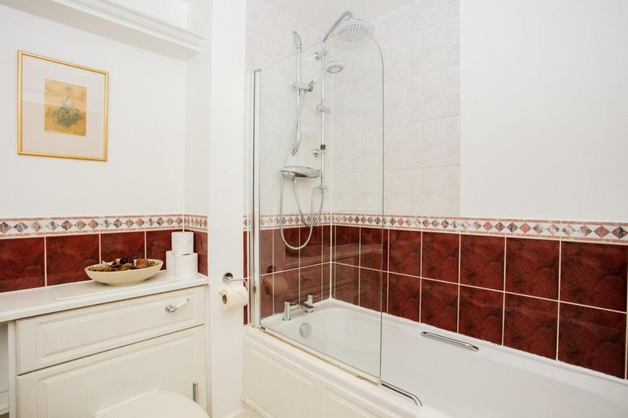1 Bedroom Apartment On The Riverbank Near St Paul'S Londýn Exteriér fotografie