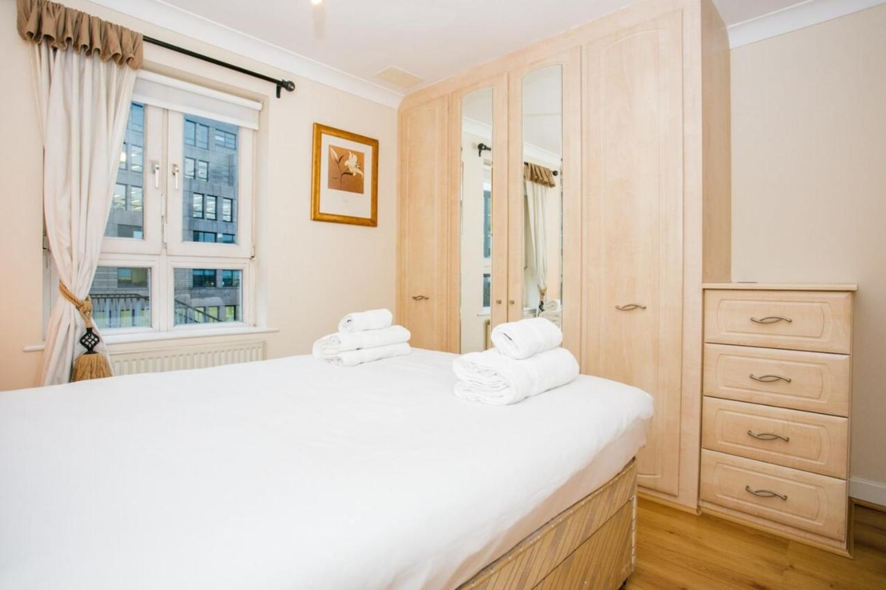 1 Bedroom Apartment On The Riverbank Near St Paul'S Londýn Exteriér fotografie